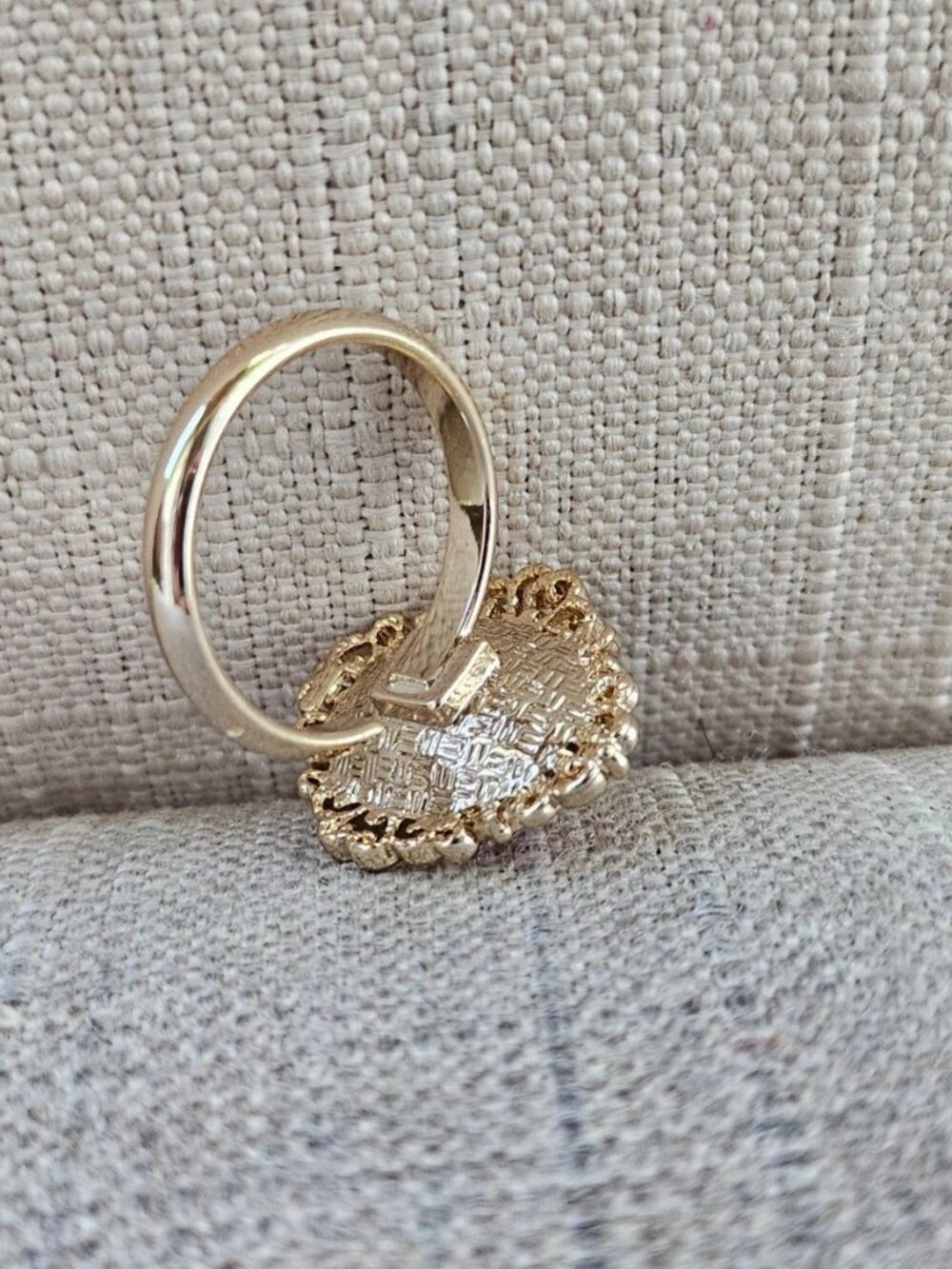 Women Ring Pink Salmon Crystal Fashion Jewelry Gold Tone Ring Size adj 9 to 11 - Picture 8 of 11
